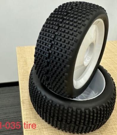 TR-035 Tire